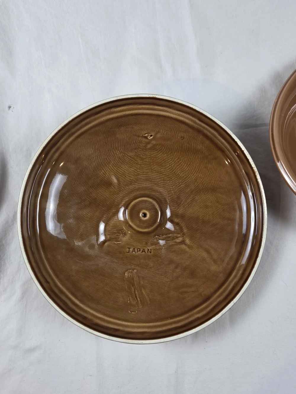 Mid-Century Lidded Ceramic Apple 10.5" Pie Dish Made in Japan - Picture 3 of 8